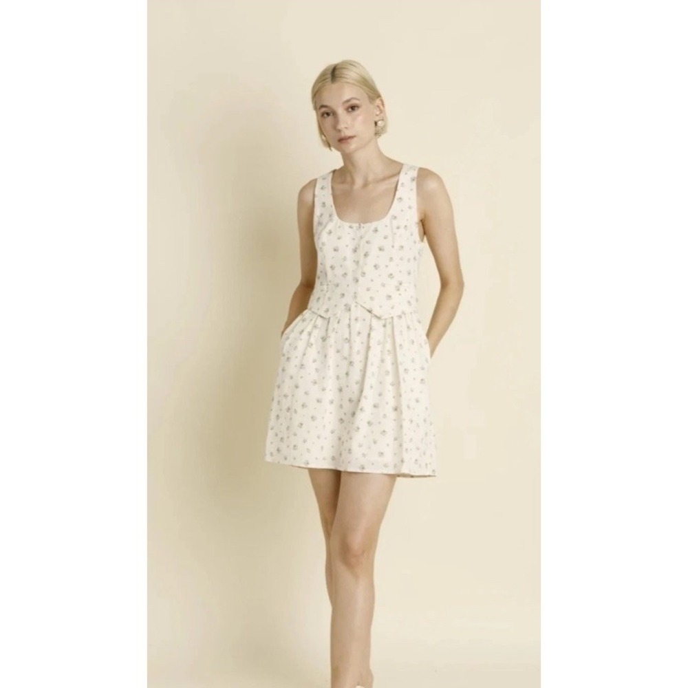 Women's Aureum Cream Blue Floral Vest Mini Dress W/ Pockets  M‎ New With Tags